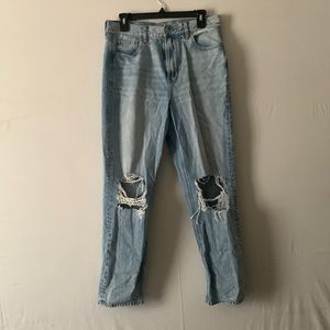 American Eagle Ripped mom jeans